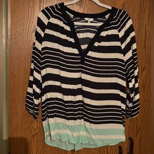 Crown & Ivy Blue and White Striped Top Sz lg
